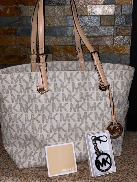 does tj maxx sell michael kors shoes|TJ Maxx Michael Kors handbags.